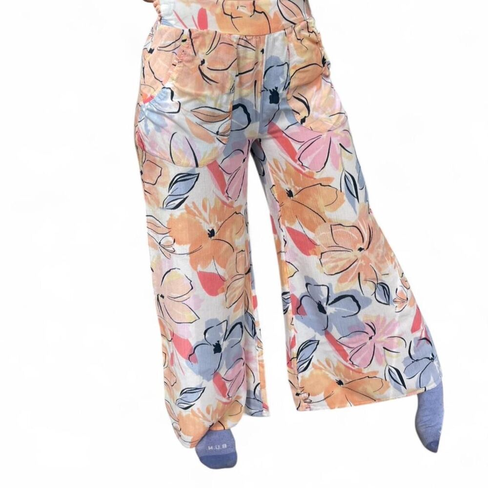 Rip-curl Floral print flowy wide leg pants with pockets XS